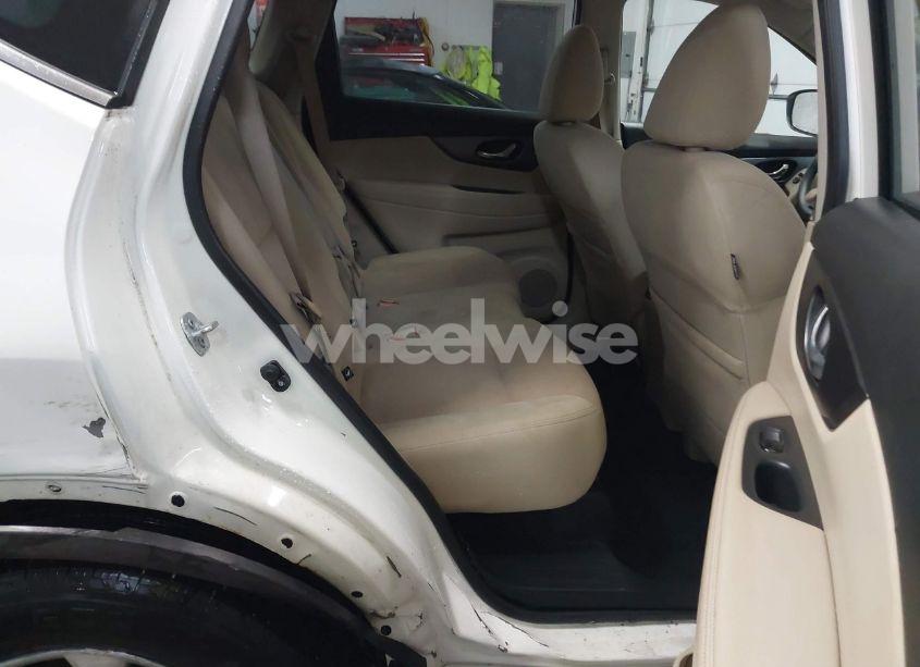 Photo 8 of 2016 Nissan Rogue SV (VIN JN8AT2MV6GW142300)