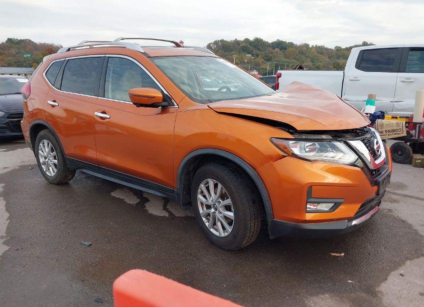 2017 Nissan Rogue SV (VIN JN8AT2MV6HW006993) main photo
