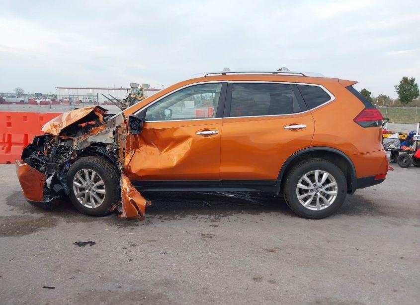 Photo 13 of 2017 Nissan Rogue SV (VIN JN8AT2MV6HW006993)