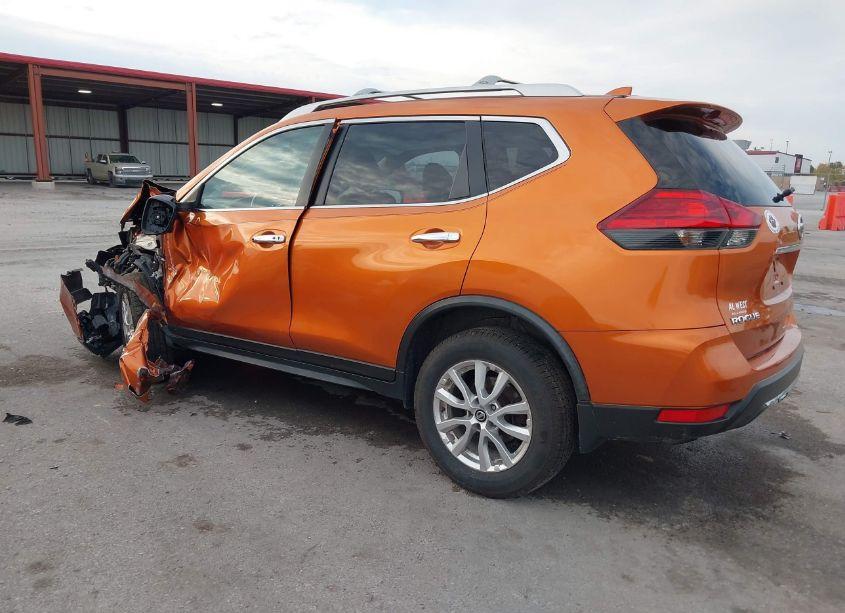 Photo 3 of 2017 Nissan Rogue SV (VIN JN8AT2MV6HW006993)