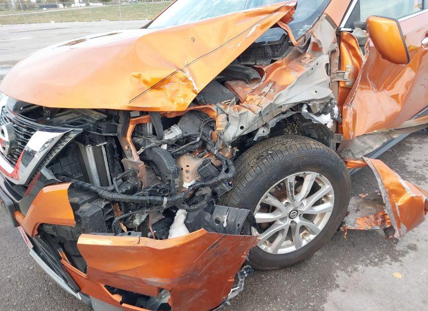 Photo 6 of 2017 Nissan Rogue SV (VIN JN8AT2MV6HW006993)