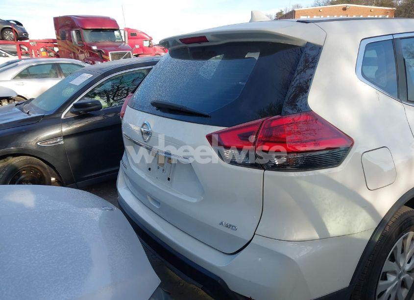 Photo 16 of 2017 Nissan Rogue S (VIN JN8AT2MV6HW012597)
