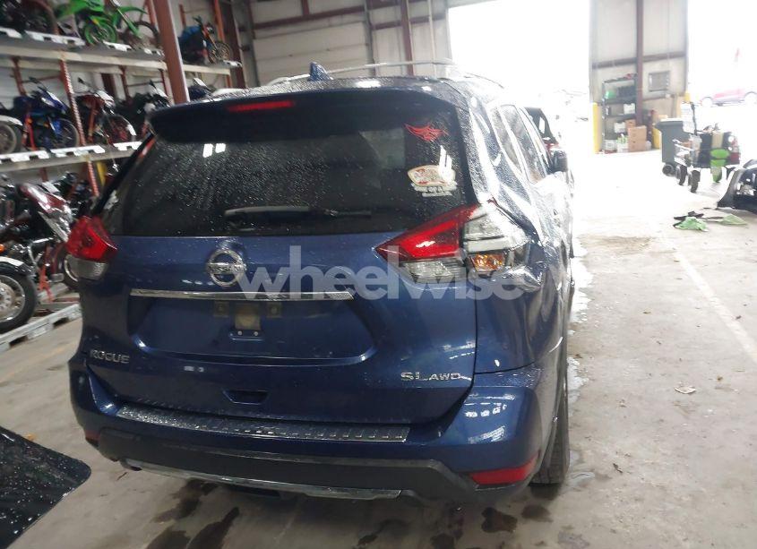 Photo 16 of 2017 Nissan Rogue SL (VIN JN8AT2MV6HW014365)