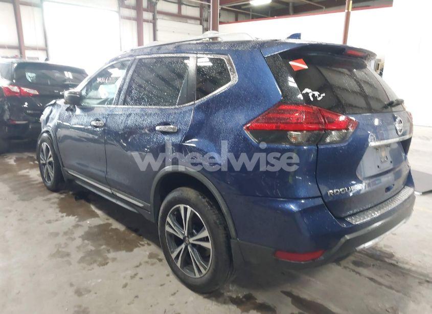 Photo 3 of 2017 Nissan Rogue SL (VIN JN8AT2MV6HW014365)