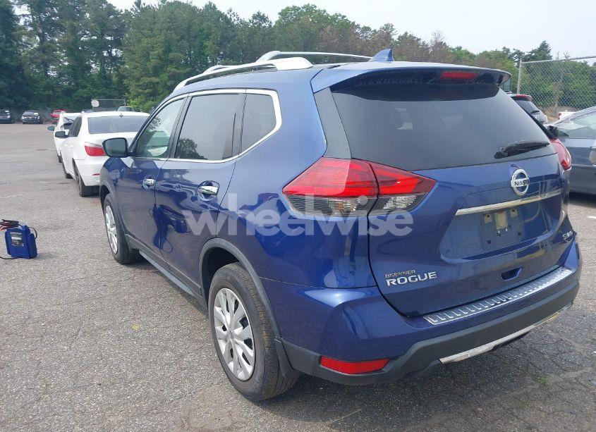 Photo 3 of 2017 Nissan Rogue SV (VIN JN8AT2MV6HW016312)