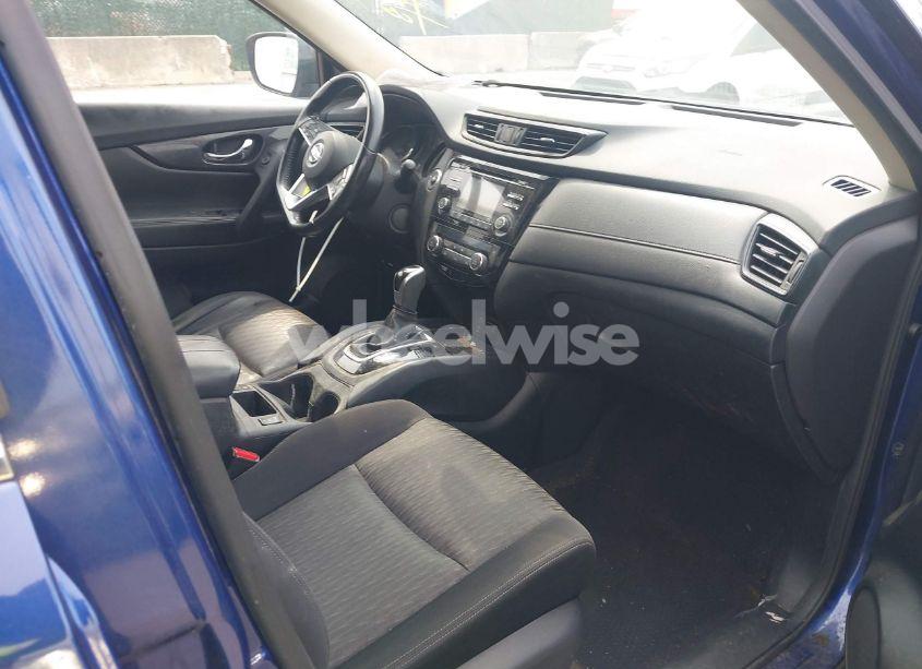 Photo 5 of 2017 Nissan Rogue SV (VIN JN8AT2MV6HW016312)