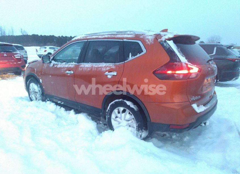 Photo 3 of 2017 Nissan Rogue SV (VIN JN8AT2MV6HW020408)