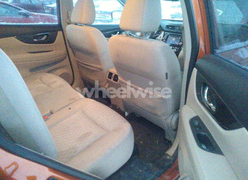 Photo 8 of 2017 Nissan Rogue SV (VIN JN8AT2MV6HW020408)