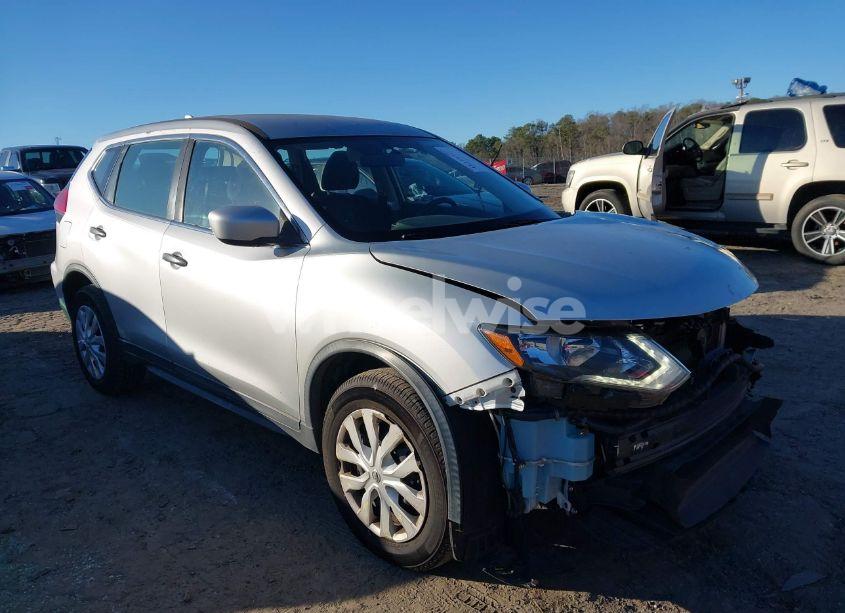 2017 Nissan Rogue S (VIN JN8AT2MV6HW261983) main photo