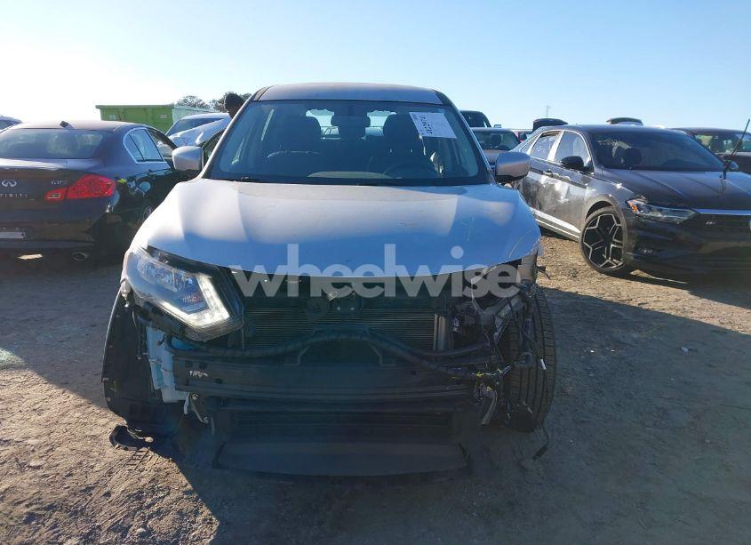 Photo 13 of 2017 Nissan Rogue S (VIN JN8AT2MV6HW261983)