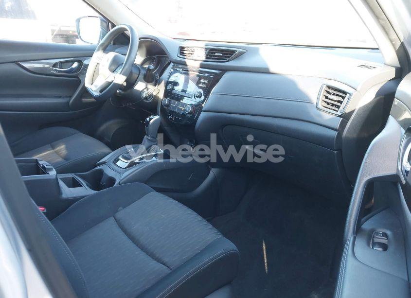 Photo 5 of 2017 Nissan Rogue S (VIN JN8AT2MV6HW261983)