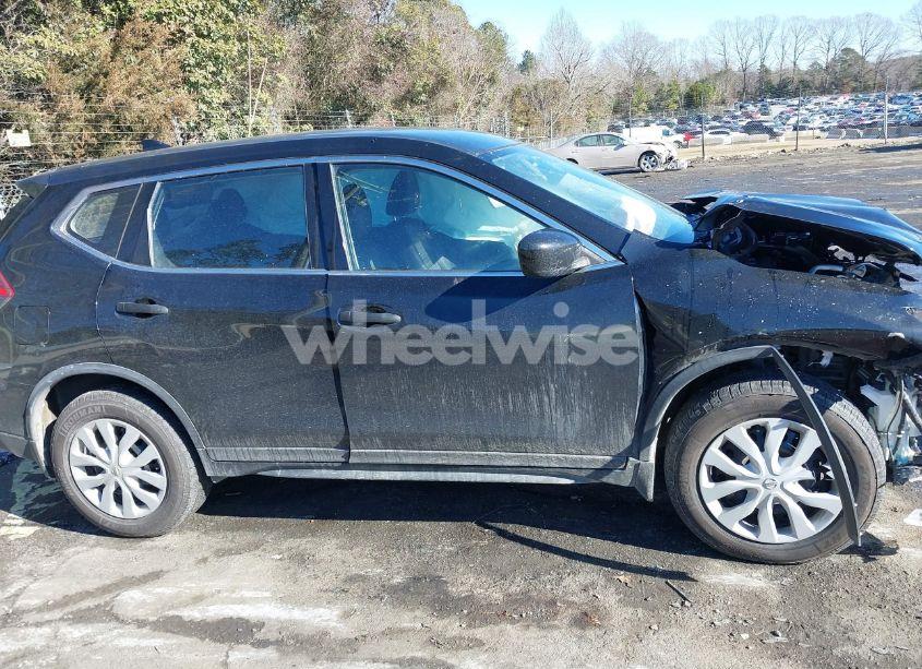 Photo 13 of 2017 Nissan Rogue S (VIN JN8AT2MV6HW274779)