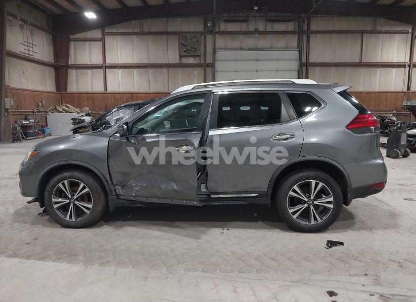 Photo 14 of 2017 Nissan Rogue SL (VIN JN8AT2MV6HW275480)