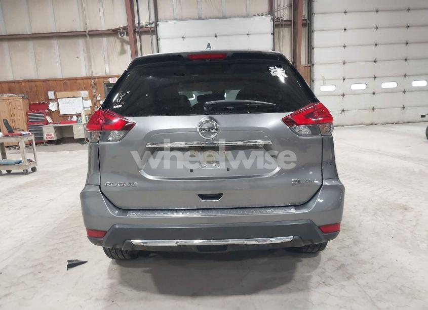 Photo 16 of 2017 Nissan Rogue SL (VIN JN8AT2MV6HW275480)