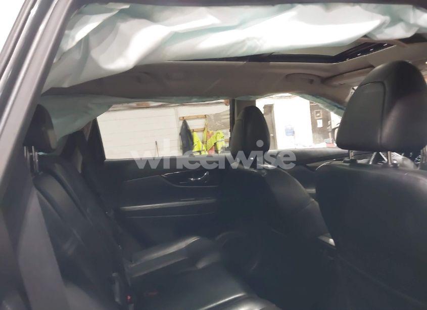 Photo 19 of 2017 Nissan Rogue SL (VIN JN8AT2MV6HW275480)