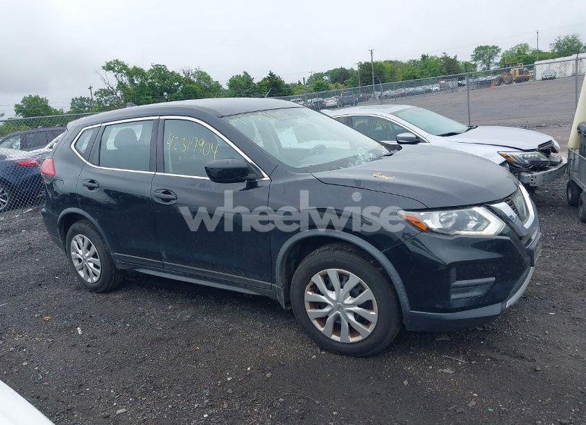 Photo 13 of 2017 Nissan Rogue S (VIN JN8AT2MV6HW276743)