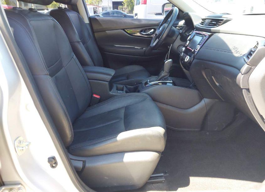 Photo 5 of 2017 Nissan Rogue SL (VIN JN8AT2MV6HW280002)