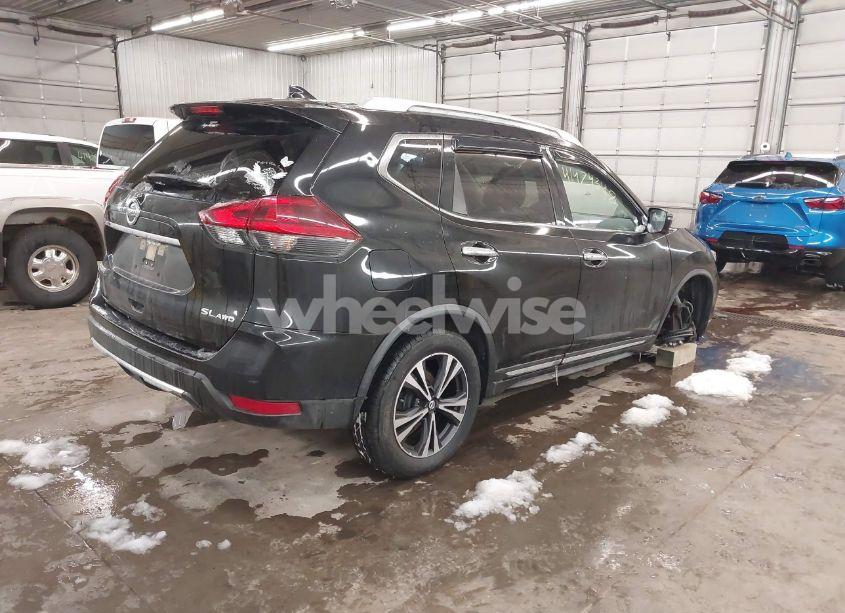 Photo 4 of 2018 Nissan Rogue SL (VIN JN8AT2MV6JW307088)