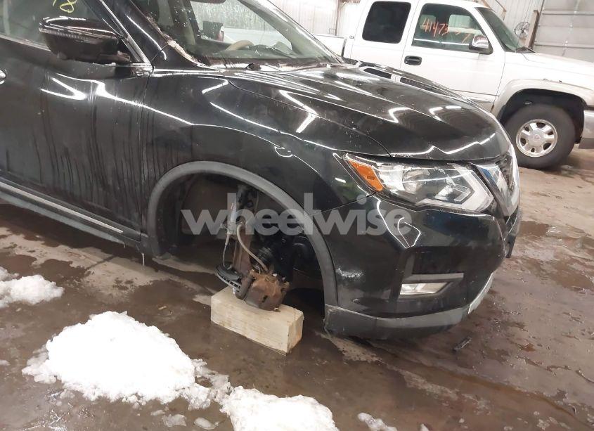 Photo 6 of 2018 Nissan Rogue SL (VIN JN8AT2MV6JW307088)