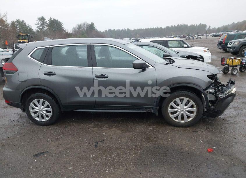 Photo 13 of 2018 Nissan Rogue S (VIN JN8AT2MV6JW313070)