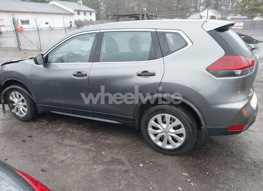 Photo 14 of 2018 Nissan Rogue S (VIN JN8AT2MV6JW313070)