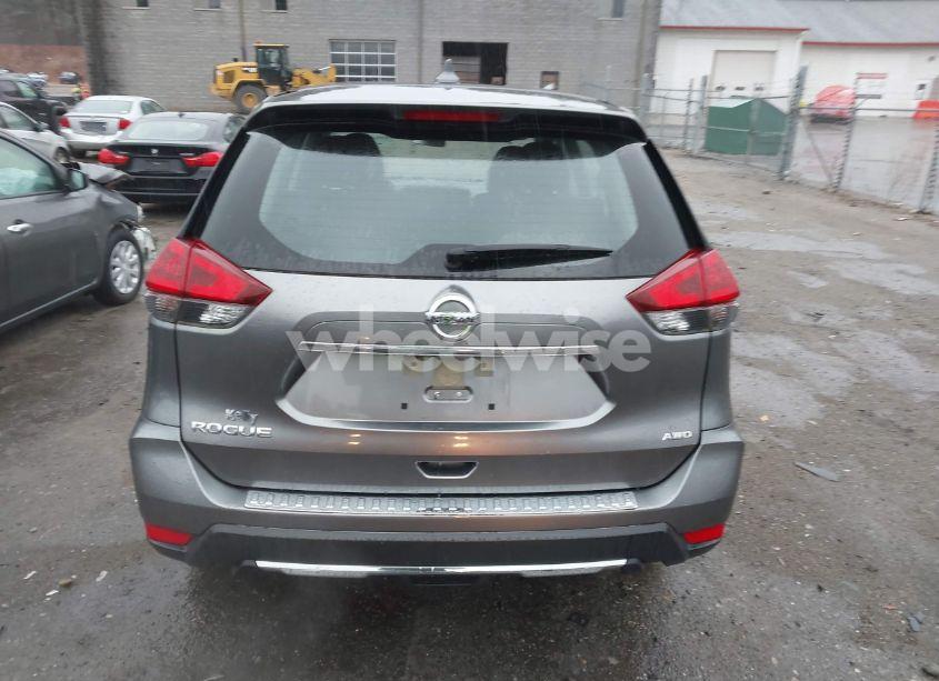 Photo 16 of 2018 Nissan Rogue S (VIN JN8AT2MV6JW313070)