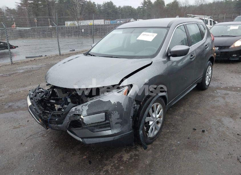 Photo 2 of 2018 Nissan Rogue S (VIN JN8AT2MV6JW313070)