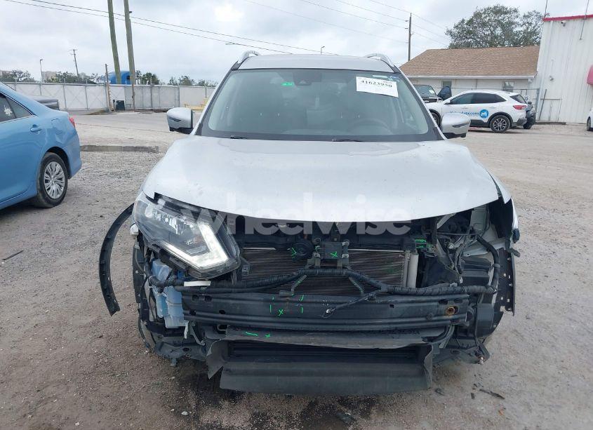 Photo 12 of 2018 Nissan Rogue SL (VIN JN8AT2MV6JW317832)