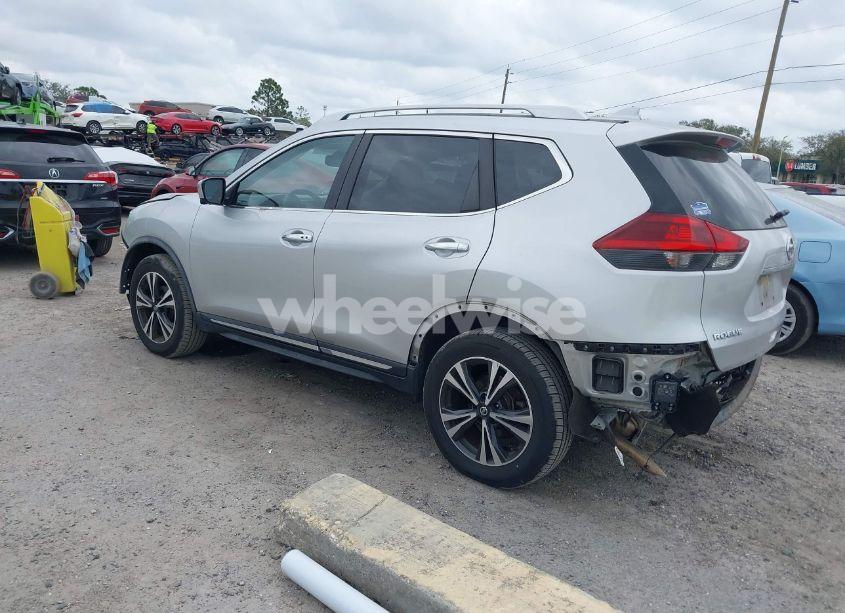 Photo 3 of 2018 Nissan Rogue SL (VIN JN8AT2MV6JW317832)