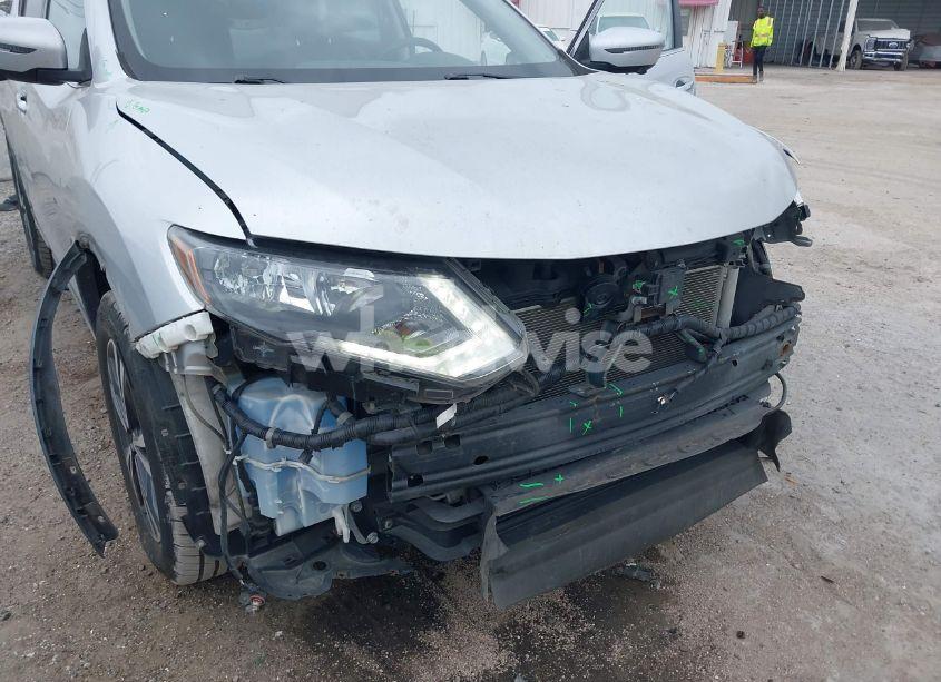 Photo 6 of 2018 Nissan Rogue SL (VIN JN8AT2MV6JW317832)