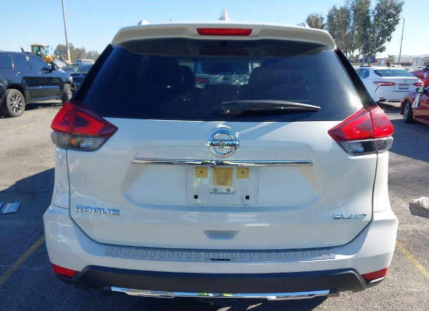 Photo 16 of 2018 Nissan Rogue SL (VIN JN8AT2MV6JW343038)