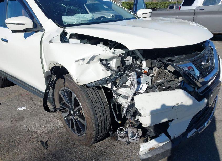 Photo 6 of 2018 Nissan Rogue SL (VIN JN8AT2MV6JW343038)