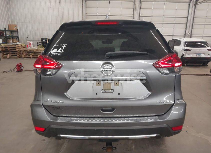 Photo 17 of 2018 Nissan Rogue SL (VIN JN8AT2MV6JW343041)