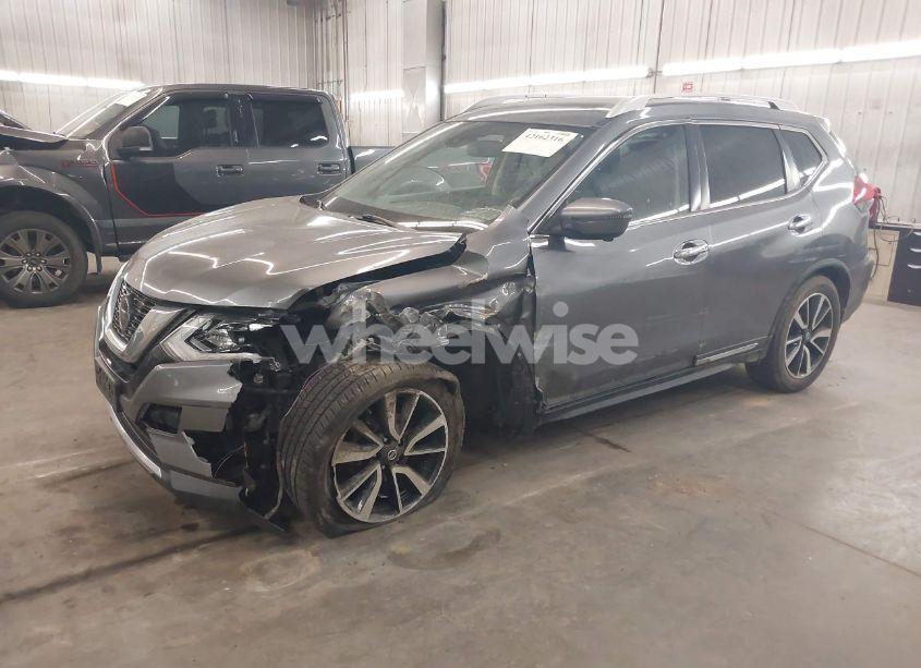 Photo 2 of 2018 Nissan Rogue SL (VIN JN8AT2MV6JW343041)