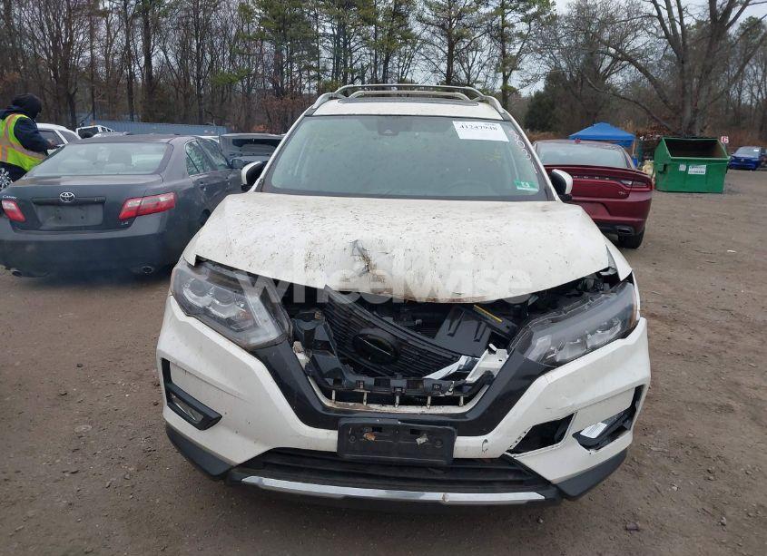 Photo 12 of 2018 Nissan Rogue SL (VIN JN8AT2MV6JW348031)