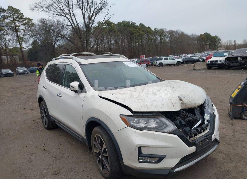Photo 13 of 2018 Nissan Rogue SL (VIN JN8AT2MV6JW348031)