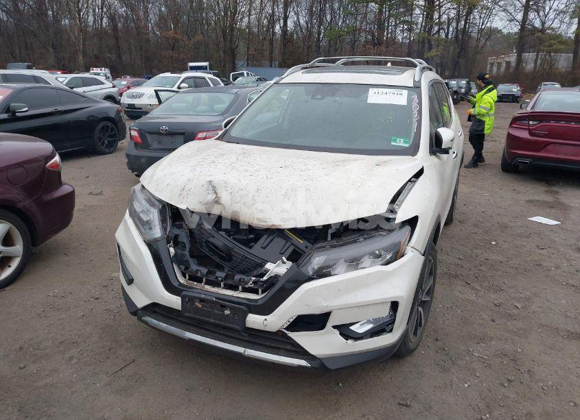 Photo 6 of 2018 Nissan Rogue SL (VIN JN8AT2MV6JW348031)