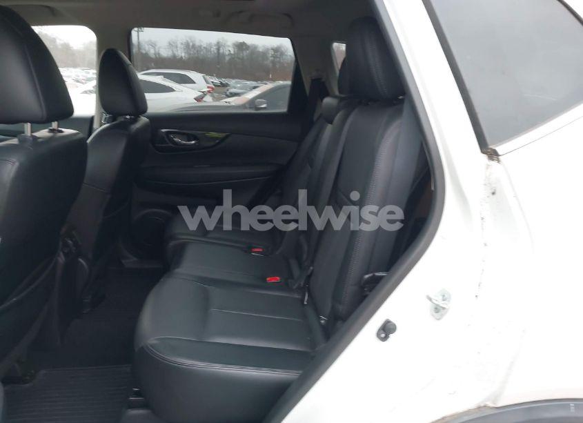 Photo 8 of 2018 Nissan Rogue SL (VIN JN8AT2MV6JW348031)