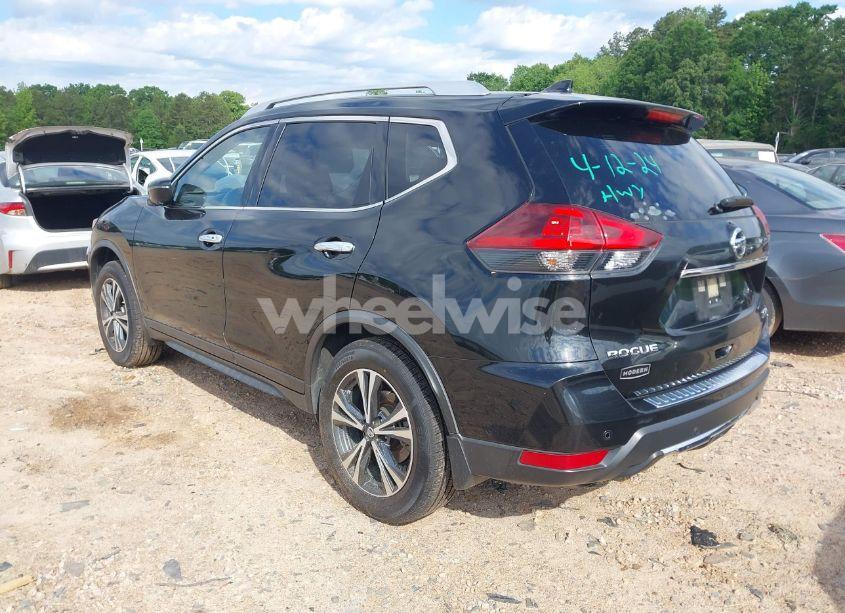 Photo 3 of 2019 Nissan Rogue SV (VIN JN8AT2MV6KW379829)