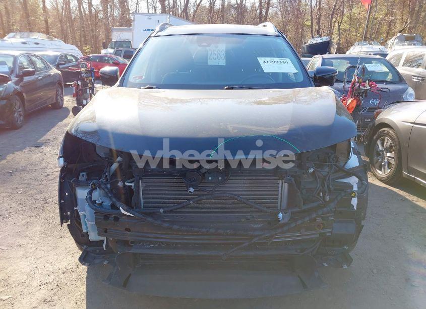 Photo 13 of 2019 Nissan Rogue SV (VIN JN8AT2MV6KW380351)