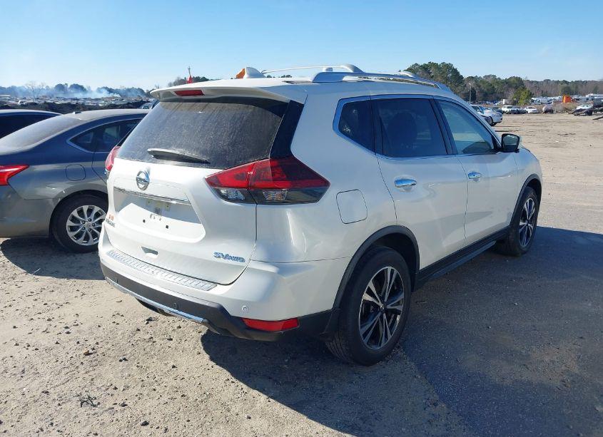 Photo 4 of 2019 Nissan Rogue SV (VIN JN8AT2MV6KW387509)