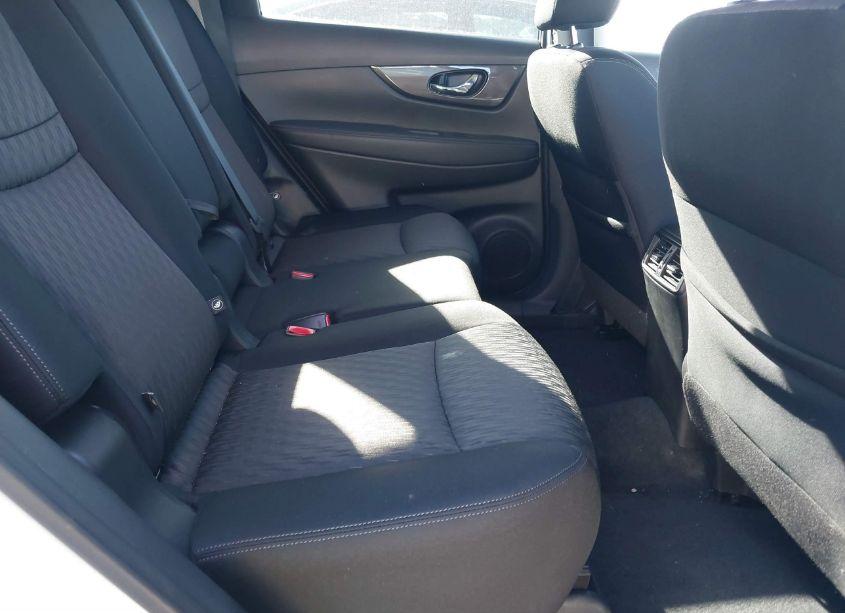 Photo 8 of 2019 Nissan Rogue SV (VIN JN8AT2MV6KW387509)