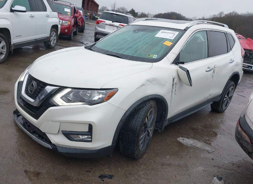 Photo 2 of 2020 Nissan Rogue SV INTELLIGENT AWD (VIN JN8AT2MV6LW102681)