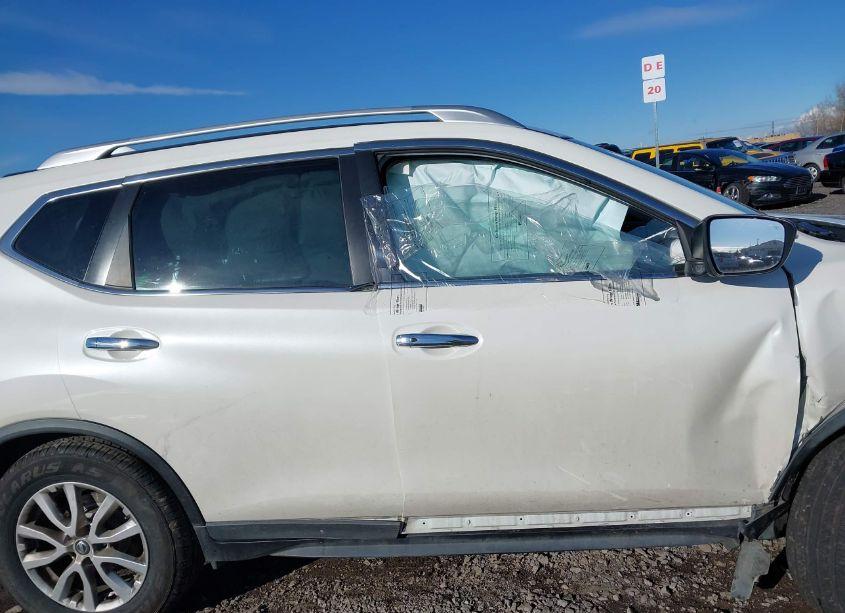 Photo 13 of 2020 Nissan Rogue SV INTELLIGENT AWD (VIN JN8AT2MV6LW131064)