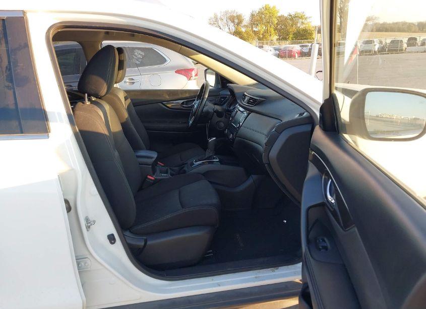 Photo 5 of 2020 Nissan Rogue SV INTELLIGENT AWD (VIN JN8AT2MV6LW139424)