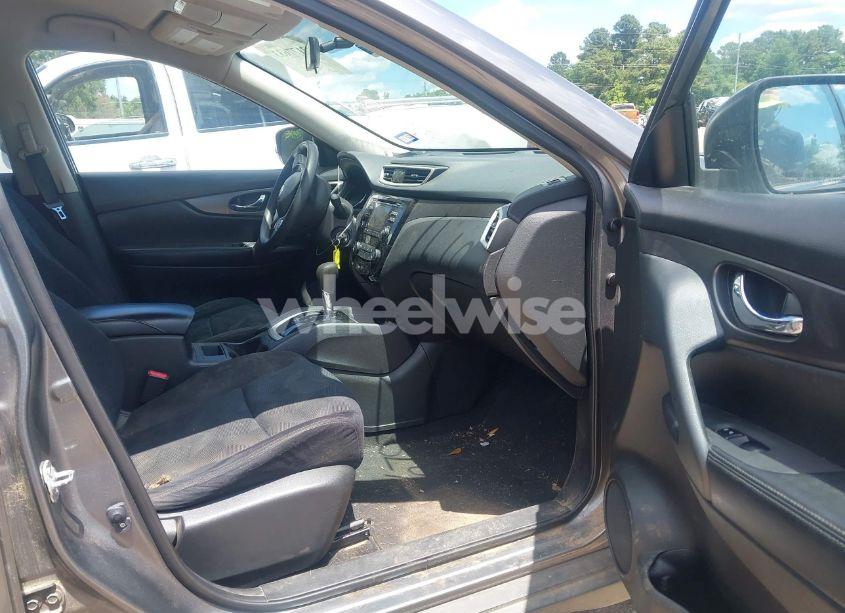 Photo 5 of 2016 Nissan Rogue S (VIN JN8AT2MV7GW134030)