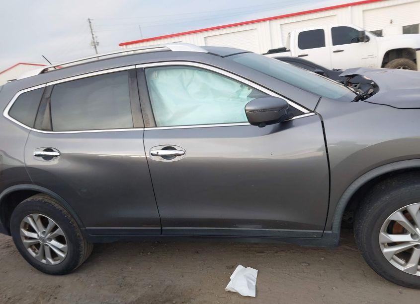 Photo 13 of 2016 Nissan Rogue SV (VIN JN8AT2MV7GW146937)