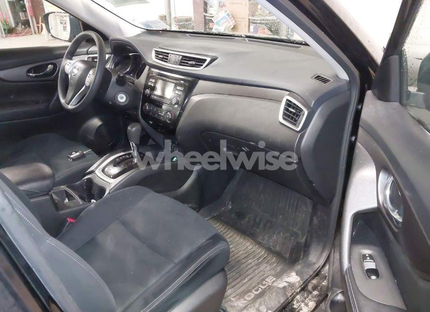 Photo 5 of 2016 Nissan Rogue S (VIN JN8AT2MV7GW148977)