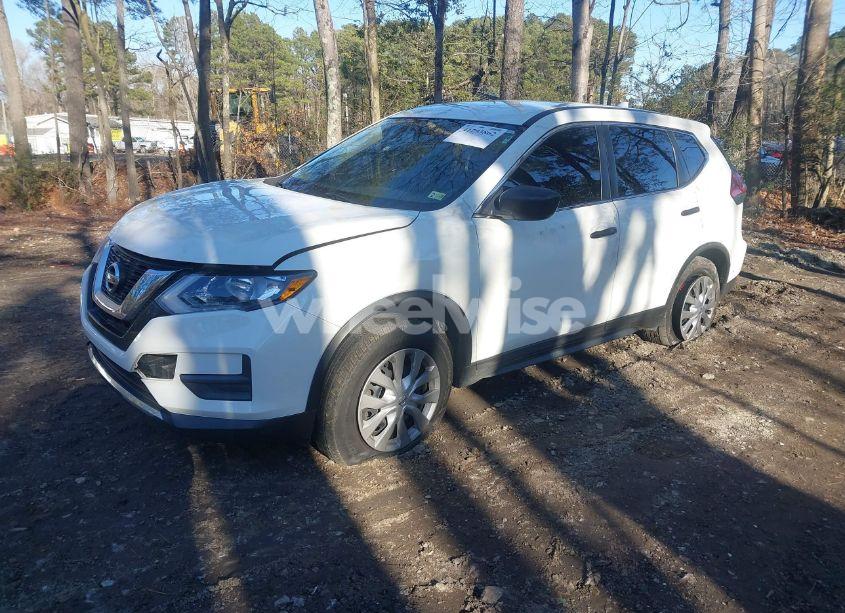 Photo 2 of 2017 Nissan Rogue S (VIN JN8AT2MV7HW007957)