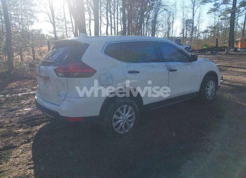 Photo 4 of 2017 Nissan Rogue S (VIN JN8AT2MV7HW007957)